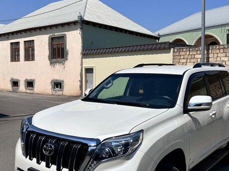 Toyota Land Cruiser Prado 2014