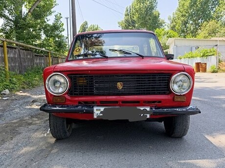 LADA (VAZ) 21011 1985