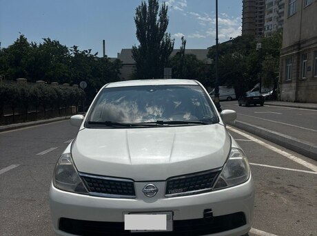 Nissan Tiida 2007
