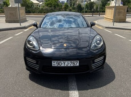 Porsche Panamera Turbo S 2015