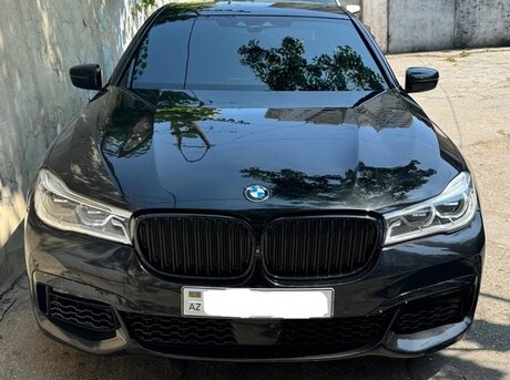 BMW 750 2016