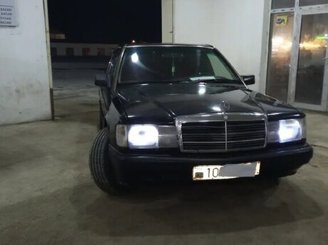 Mercedes 190 1989