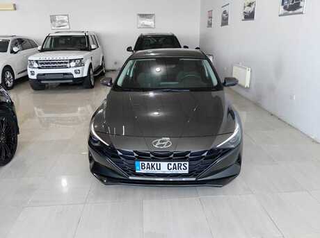 Hyundai Elantra 2023