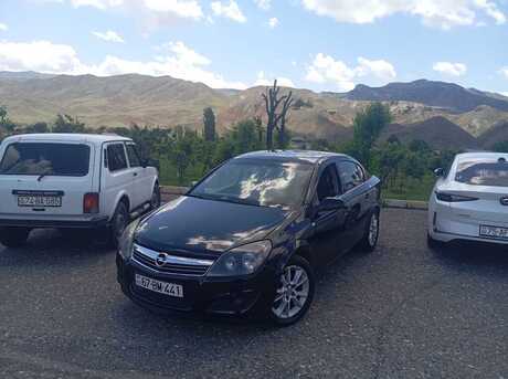 Opel Astra 2008