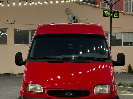 Ford Transit 2000