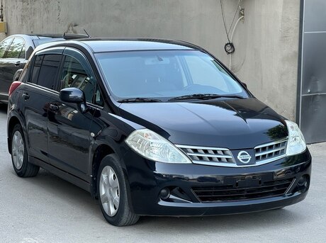 Nissan Tiida 2012