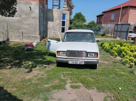 LADA (VAZ) 2107 2001