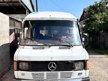 Mercedes 208 D 1992