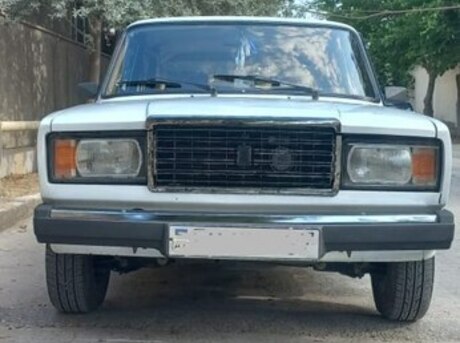 LADA (VAZ) 2107 2010
