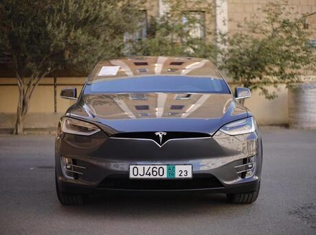 Tesla Model X