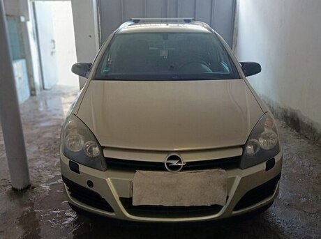 Opel Astra 2004