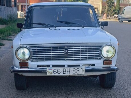 LADA (VAZ) 21013 1987
