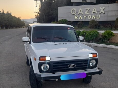 LADA (VAZ) Niva 2009