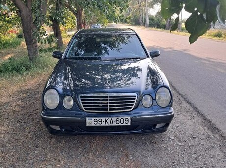 Mercedes E 240 2001