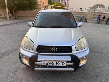 Toyota RAV4 2003