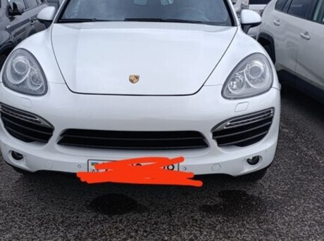 Porsche Cayenne 2011