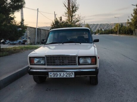 LADA (VAZ) 2107 2000