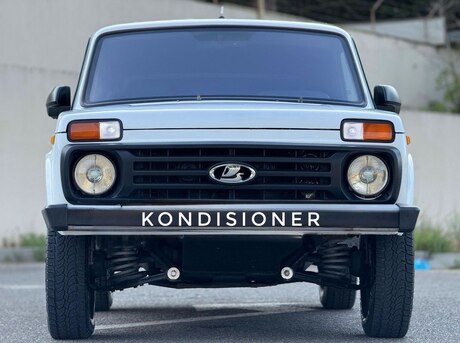 LADA (VAZ) Niva