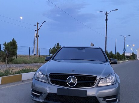Mercedes C 250 2012