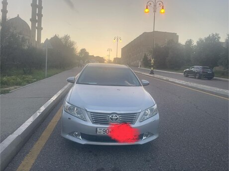 Toyota Camry 2014