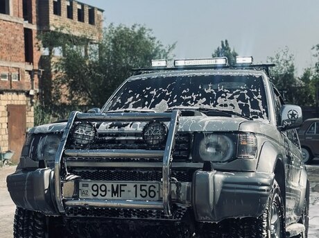 Mitsubishi Pajero 1995