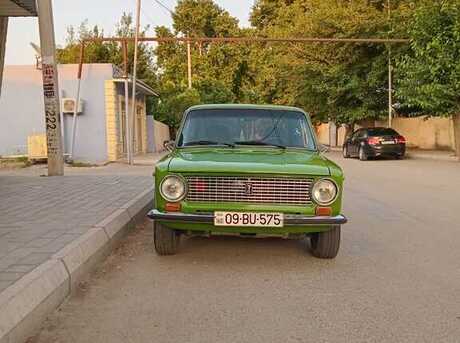 LADA (VAZ) 21011 1983