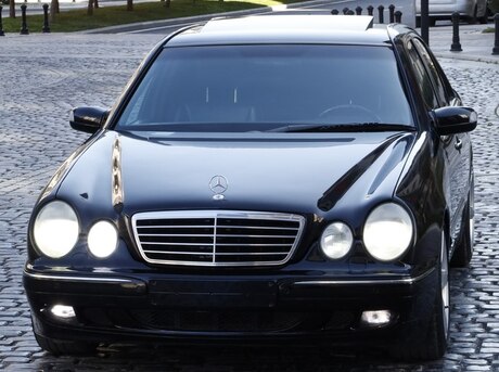 Mercedes E 280 2001