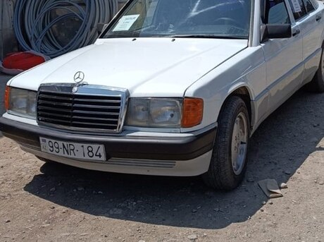 Mercedes 190 1990