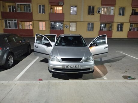 Opel Astra 1998