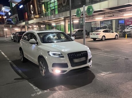 Audi Q7 2012