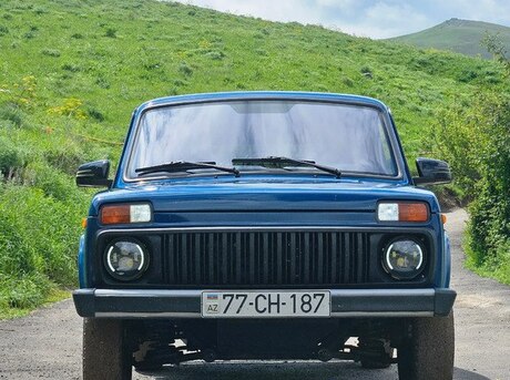 LADA (VAZ) Niva 2015