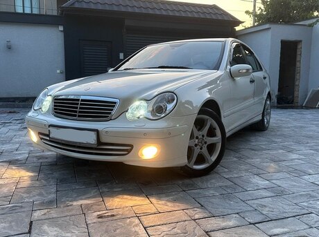 Mercedes C 180