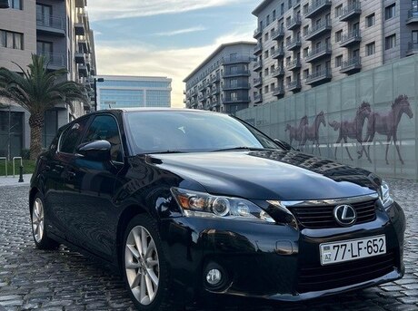 Lexus CT 200h 2012