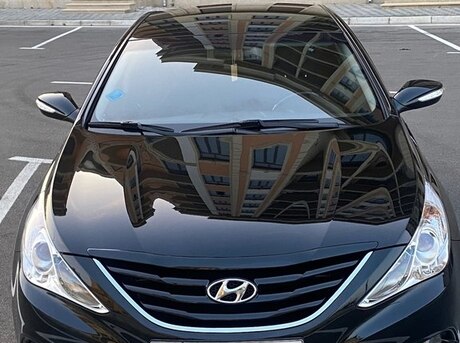 Hyundai Sonata 2011