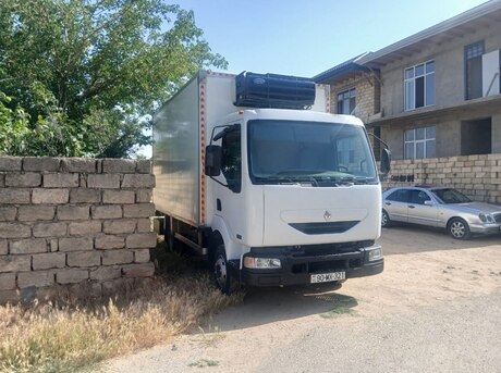 Renault Midlum