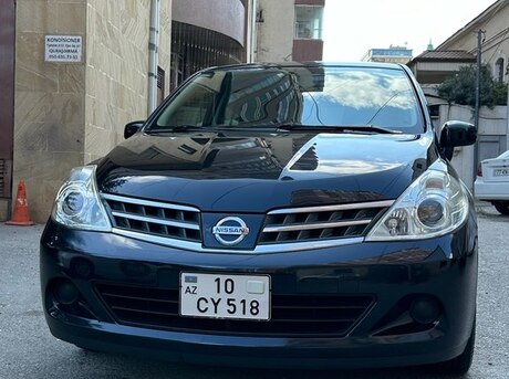 Nissan Tiida 2012