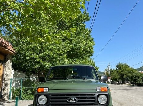 LADA (VAZ) Niva 2016