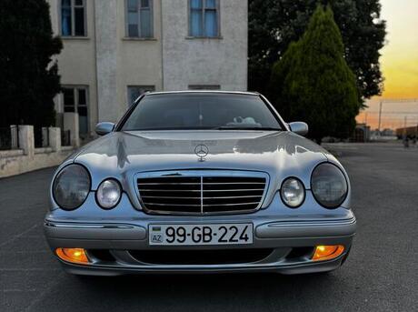Mercedes E 220 d 2001