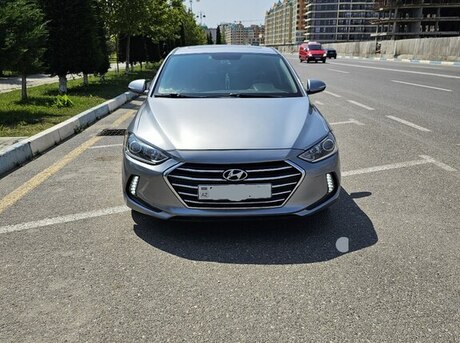 Hyundai Elantra 2017