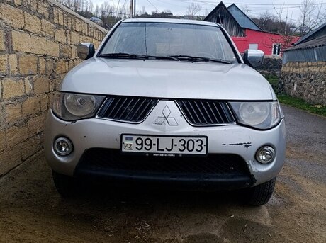 Mitsubishi L200 2008