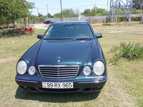 Mercedes E 220 d 2000