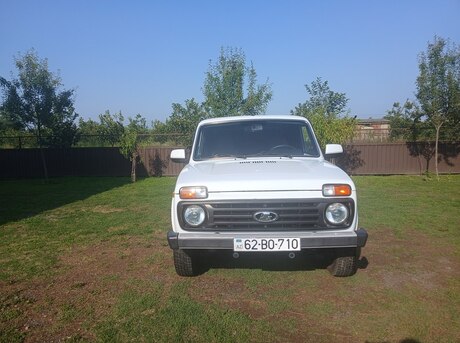 LADA (VAZ) Niva 2008