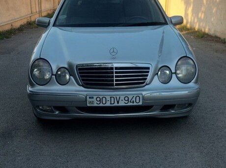 Mercedes E 270 2001
