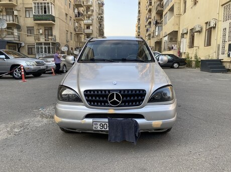 Mercedes ML 320 4MATIC 2001