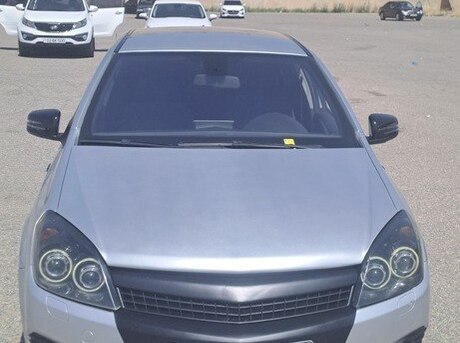 Opel Astra 2005