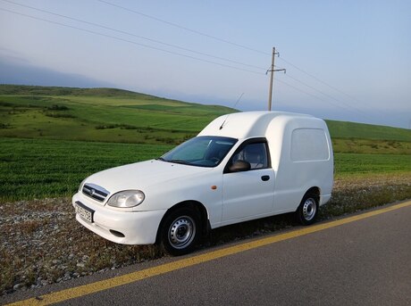 Daewoo Lanos 2011