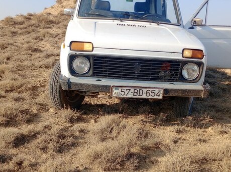LADA (VAZ) Niva 1986