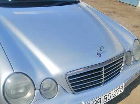 Mercedes E 220 d 2001