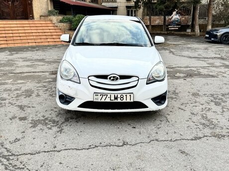 Hyundai Verna 2010
