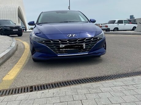Hyundai Elantra 2021